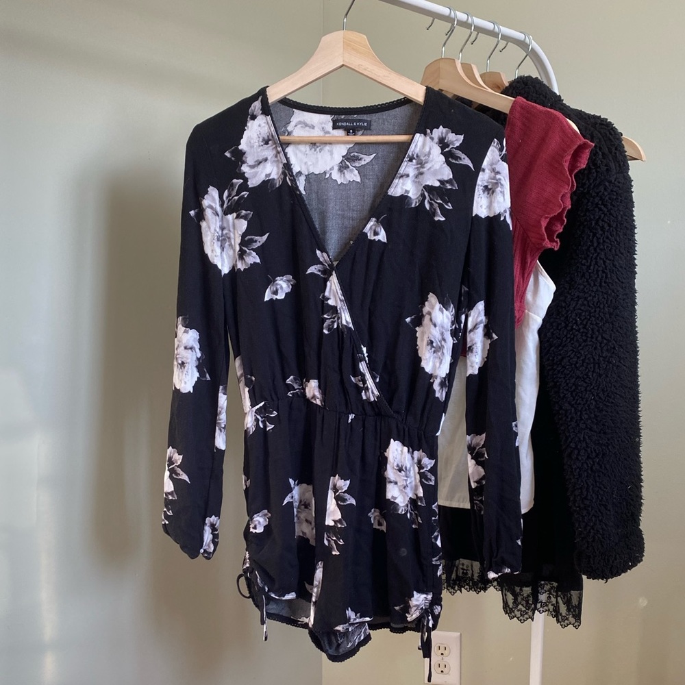 🖤Black floral romper